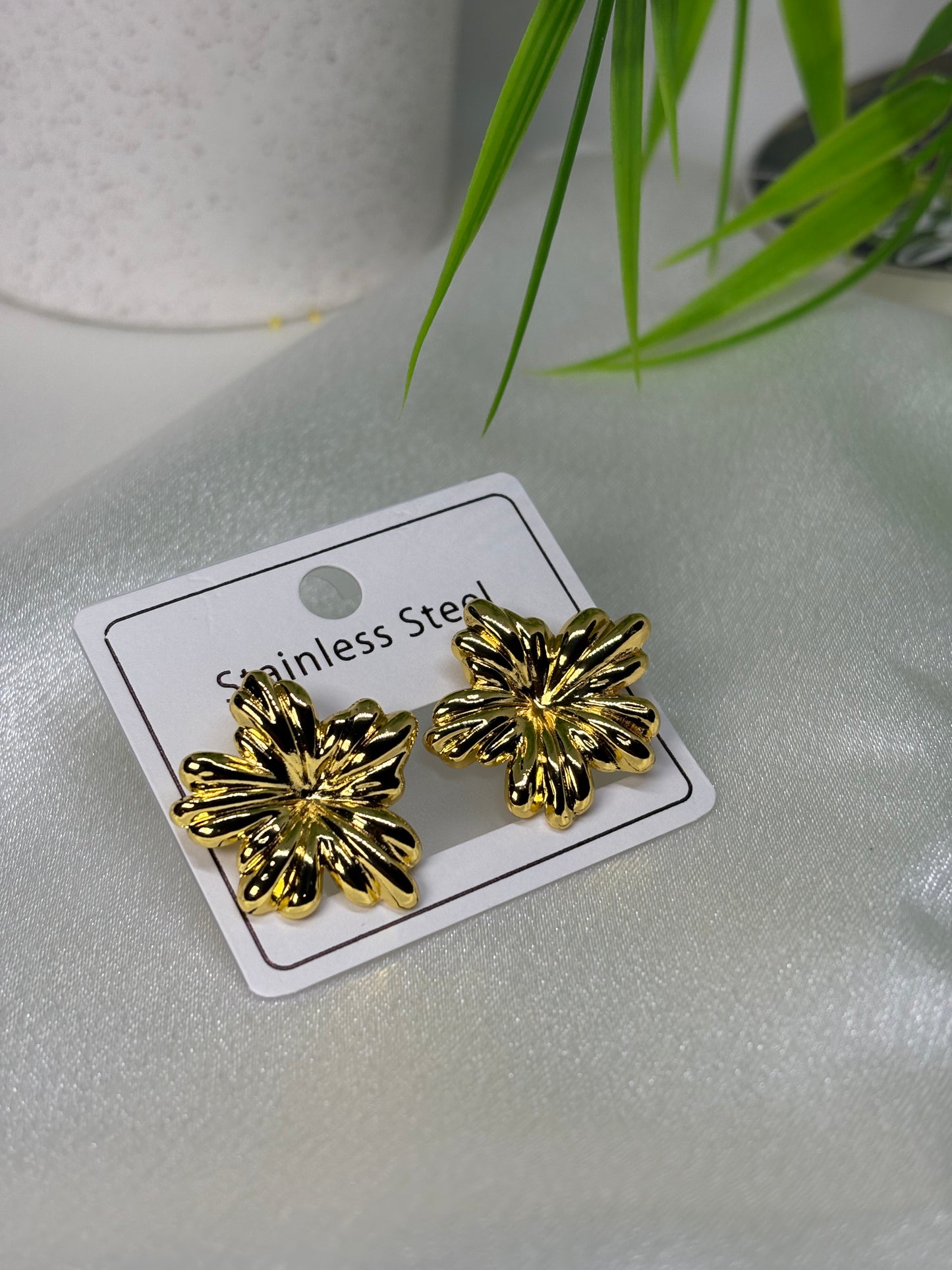 Boucle d’oreille Hibis