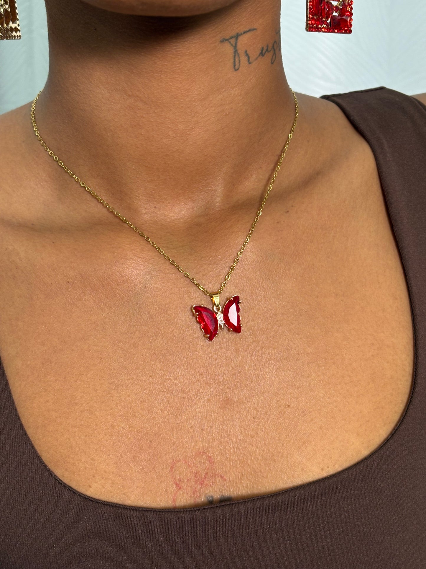 Collier Fly Red