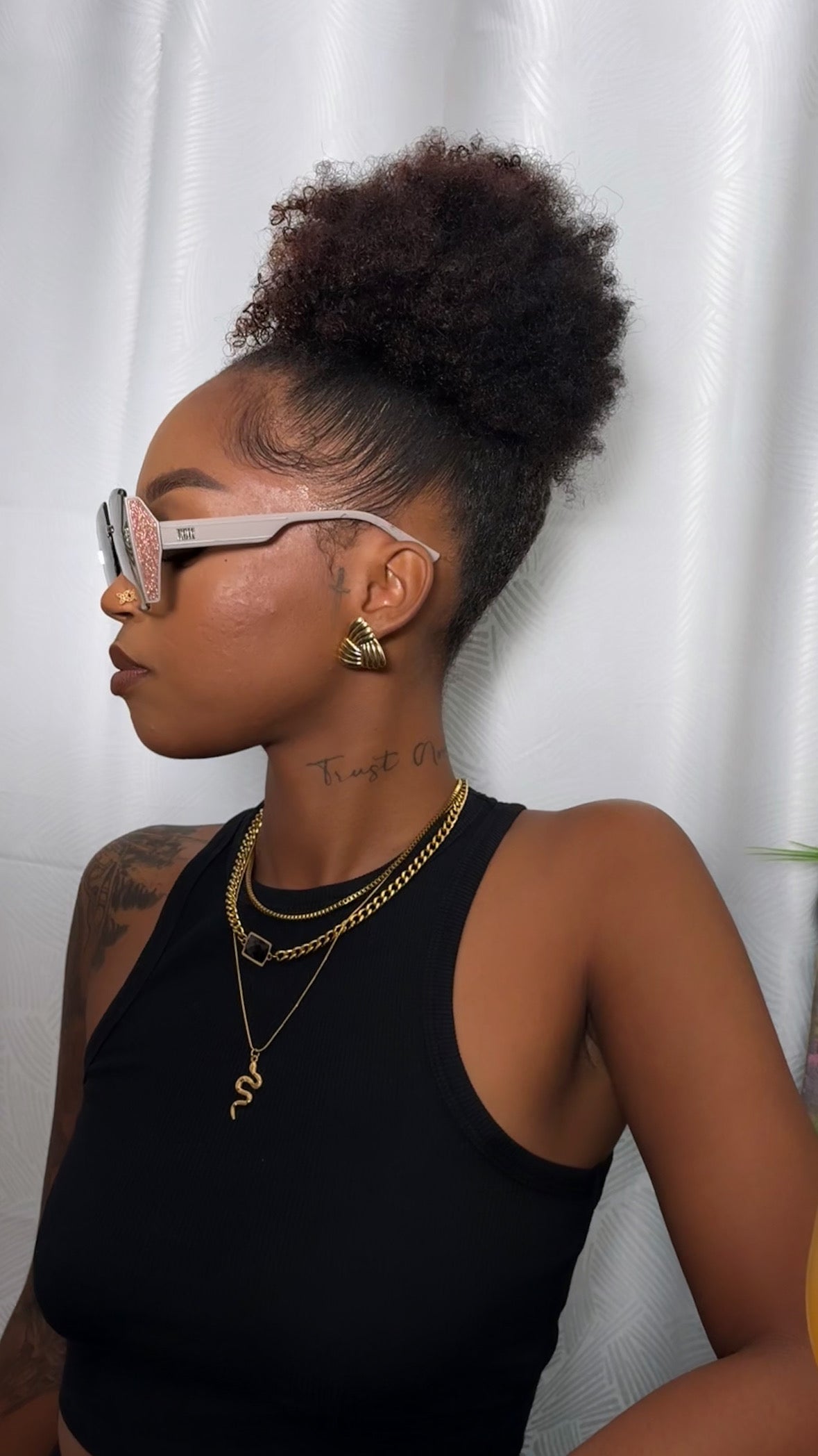 Lunette brown