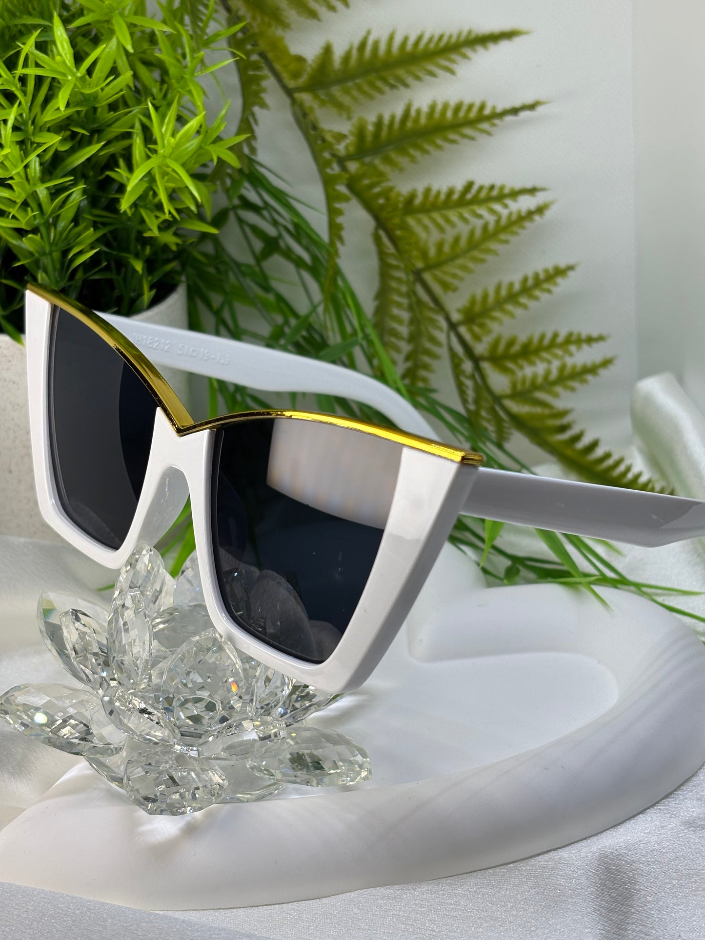 Lunette Cat White