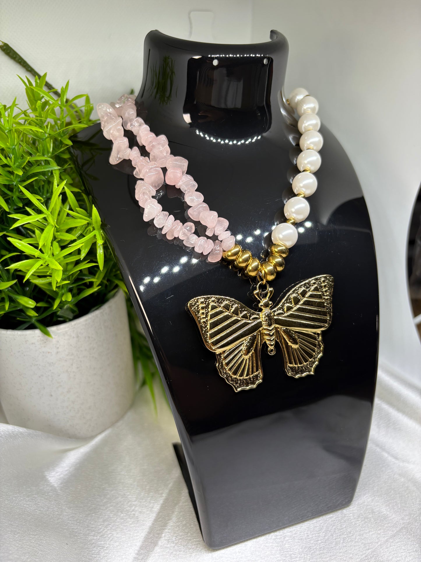 Collier pink butter