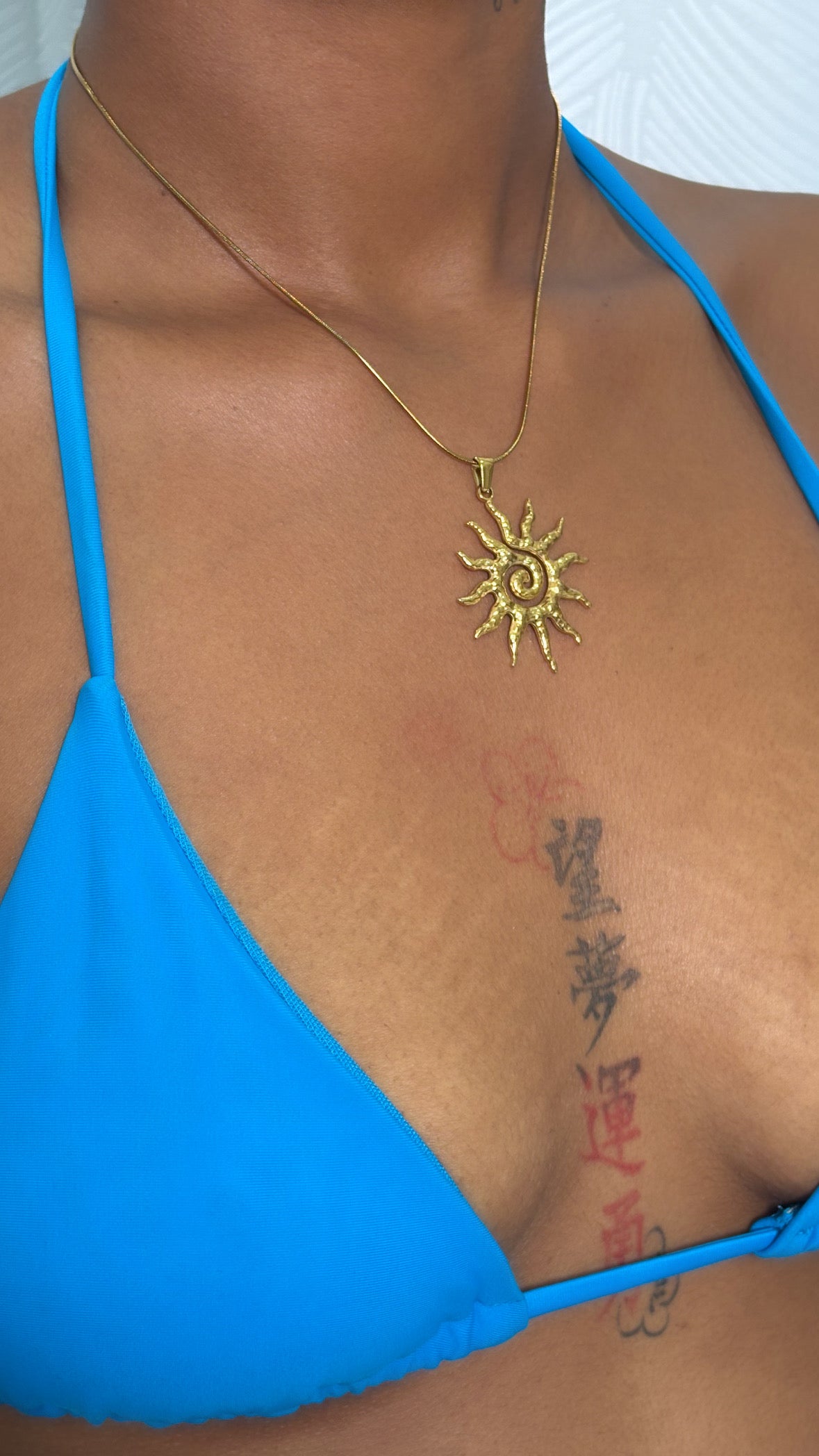 Collier Sola