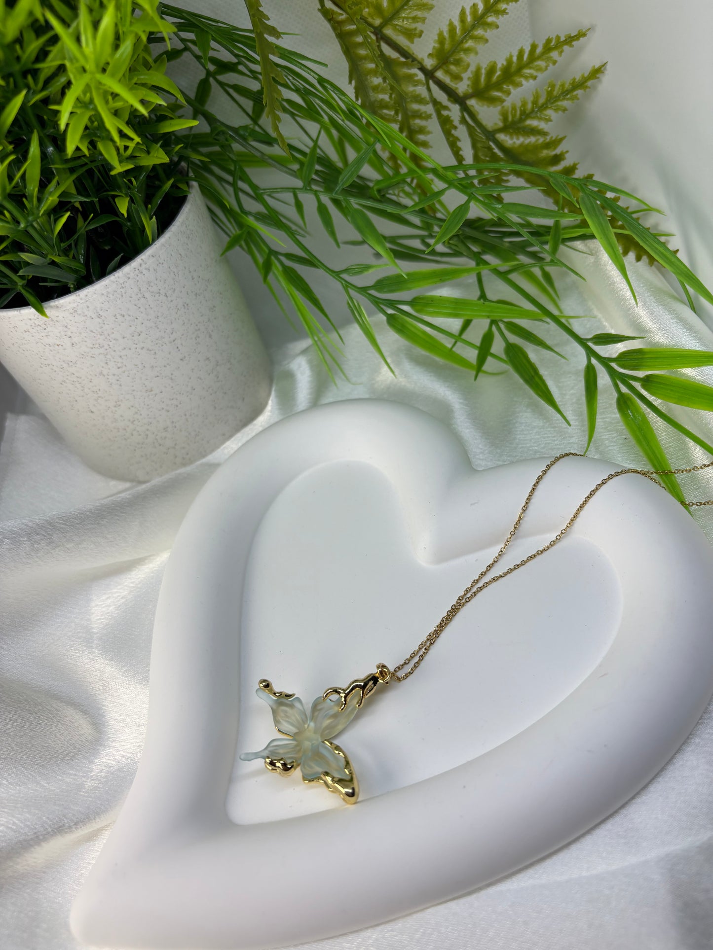 Collier Butterfly Creme