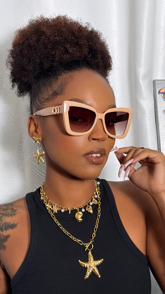 Lunette Sara Nude