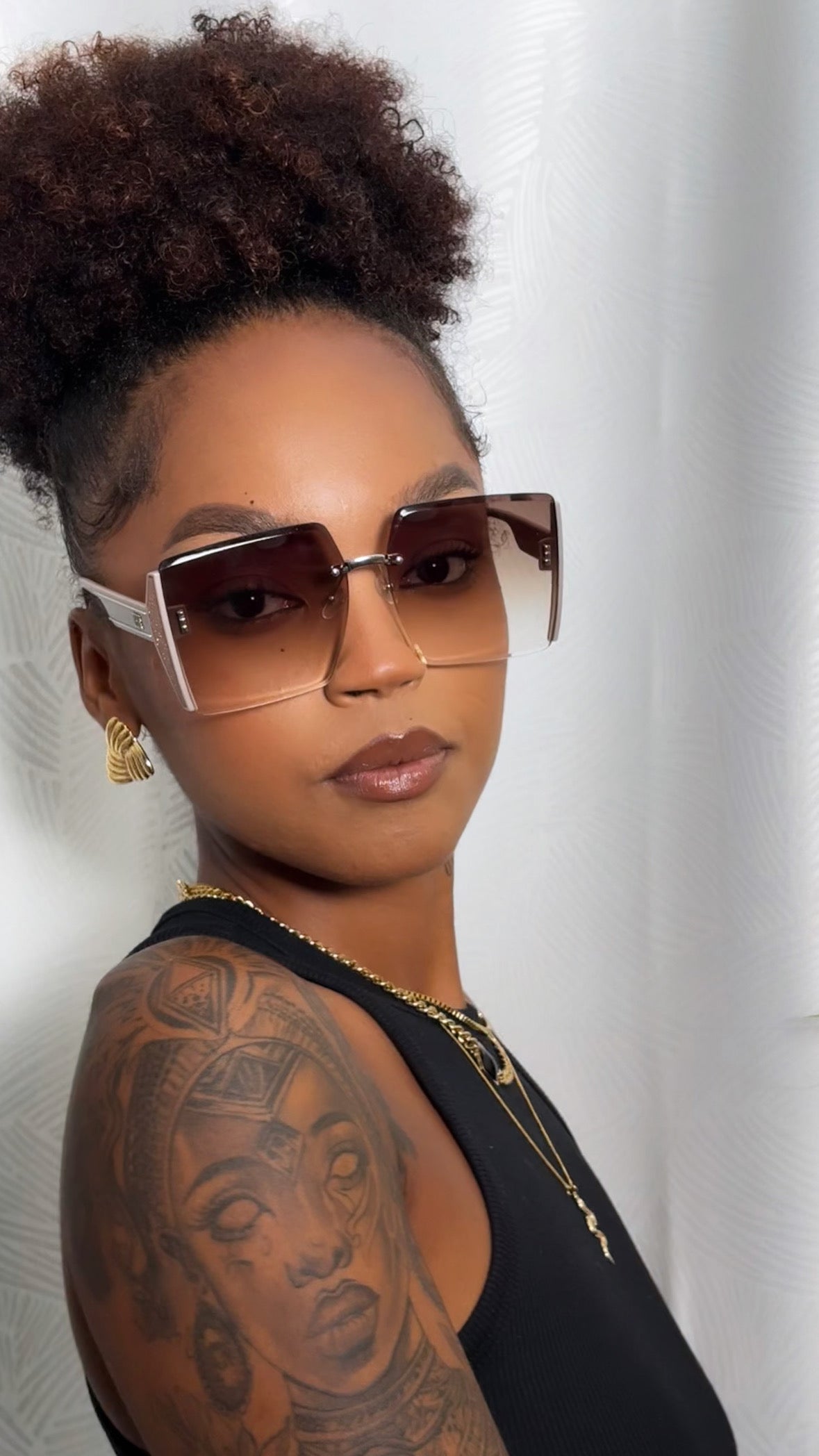 Lunette brown