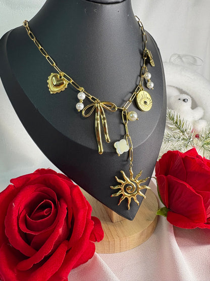 Collier white Sun
