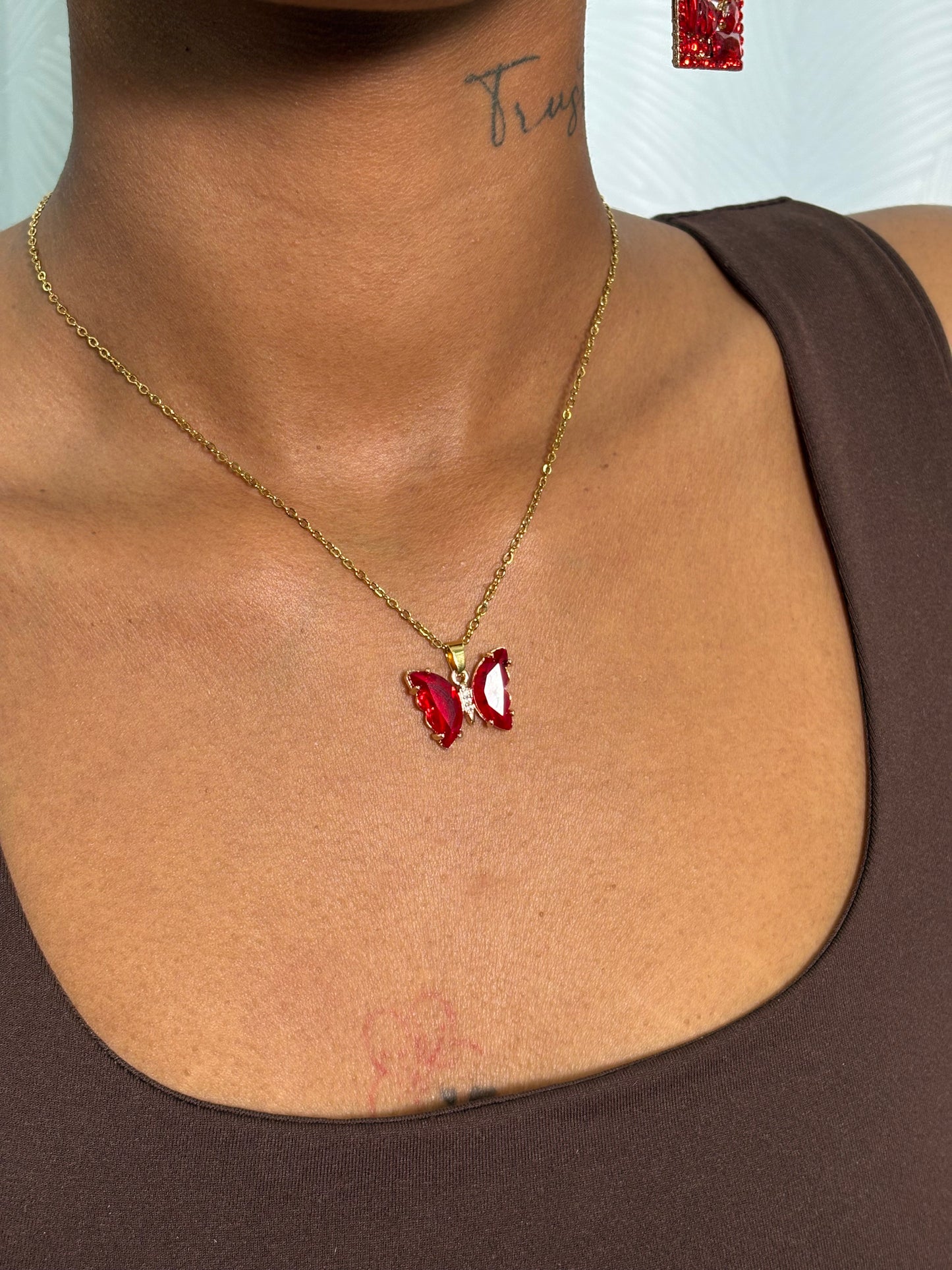 Collier Fly Red
