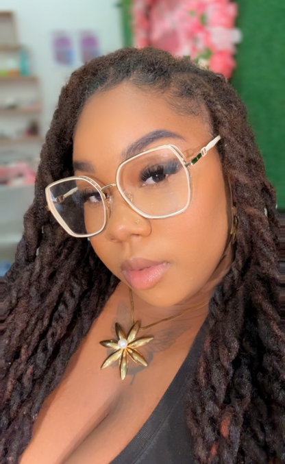 Lunette whitly