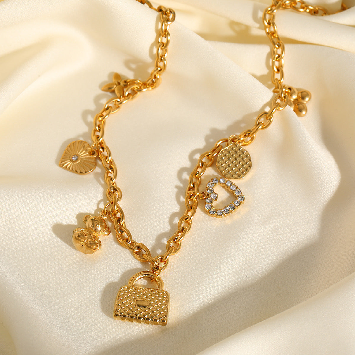 Collier Diora