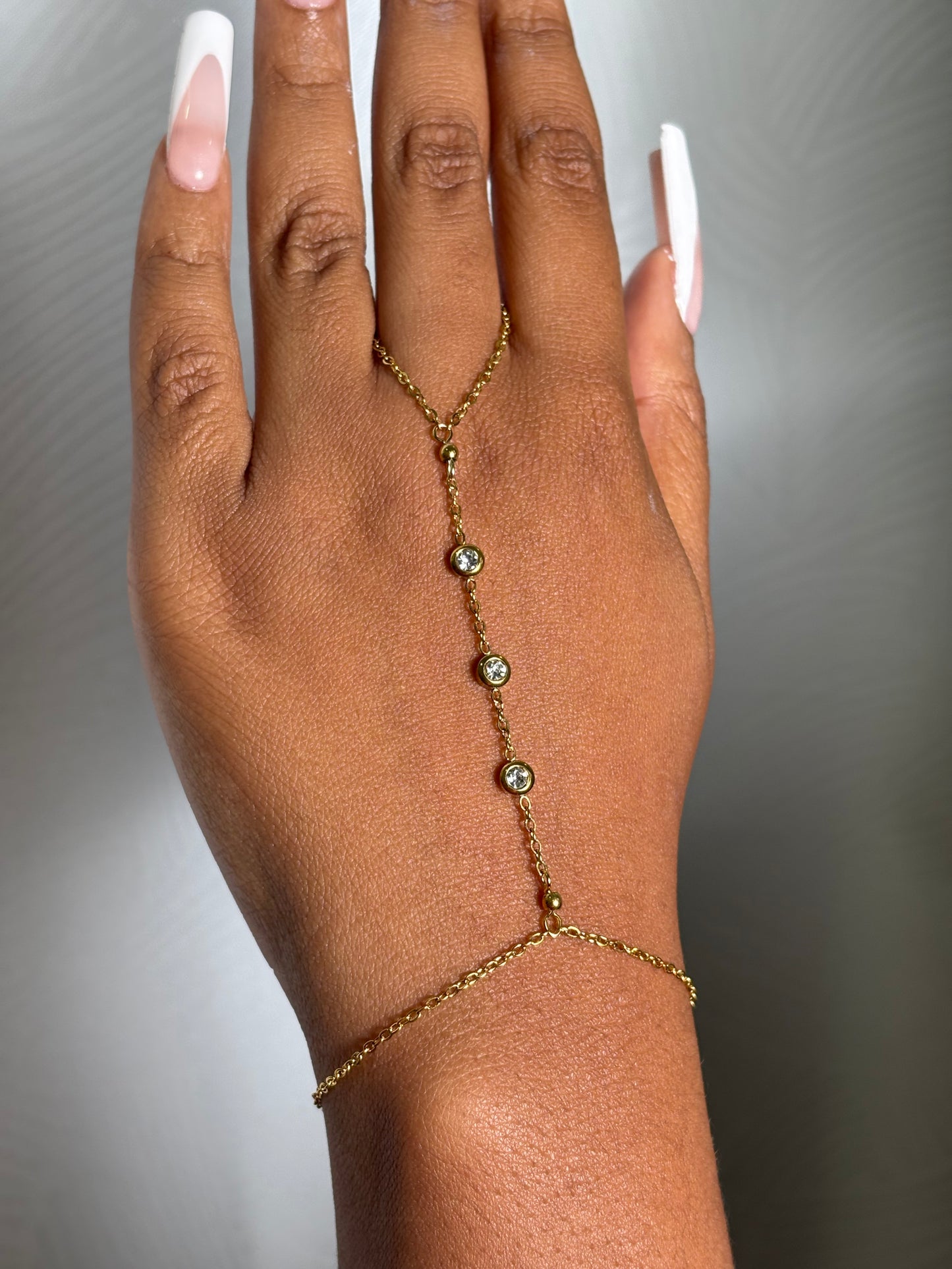 Chaine De Main Nemia