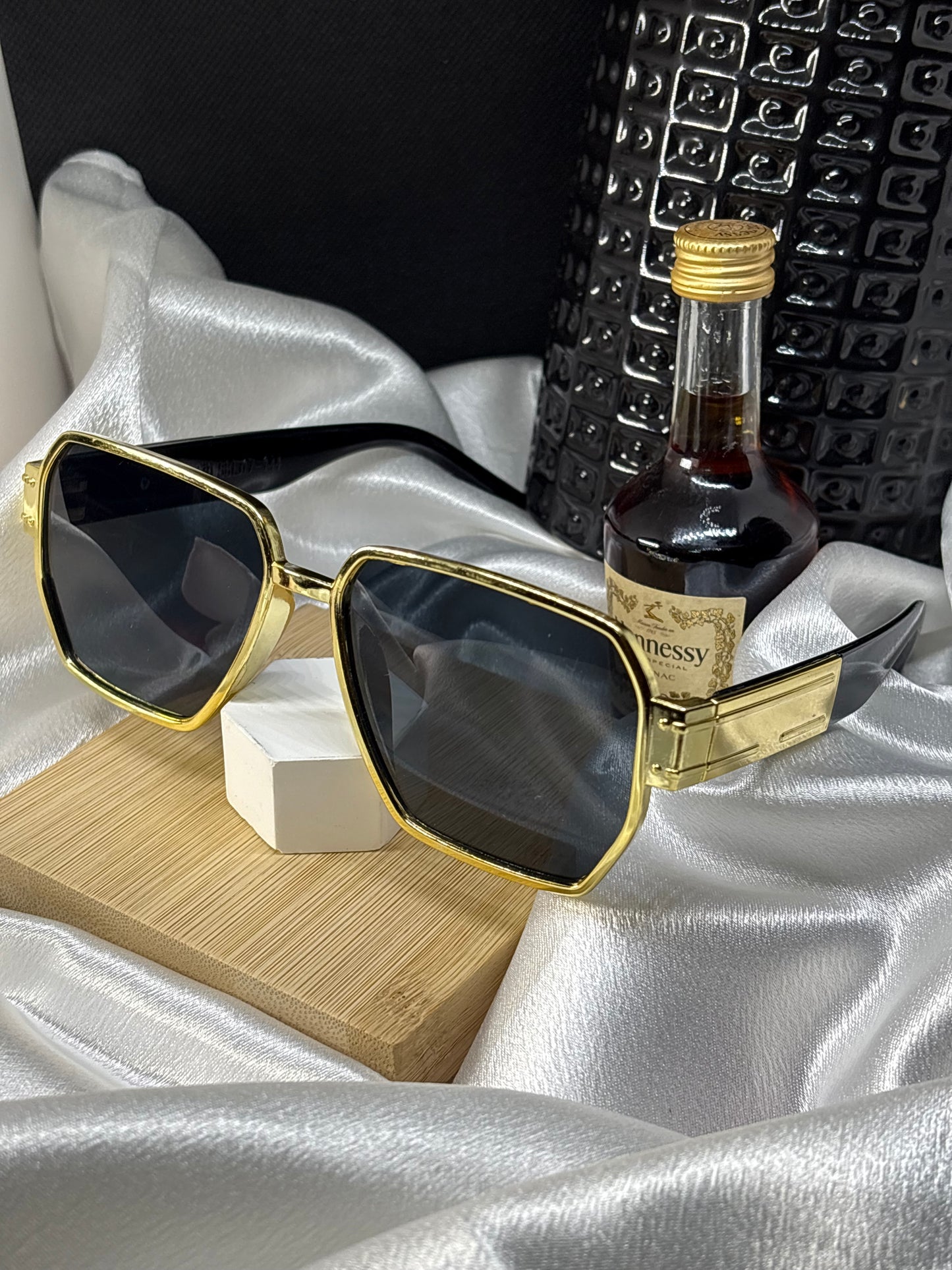Lunette Clawdio or black