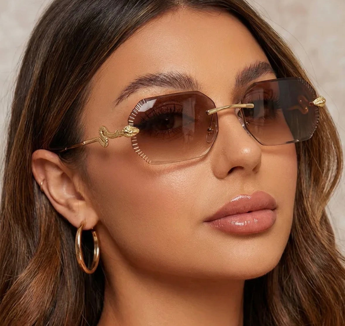 Lunette Serial