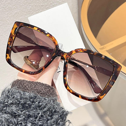 Lunette Mara Brown