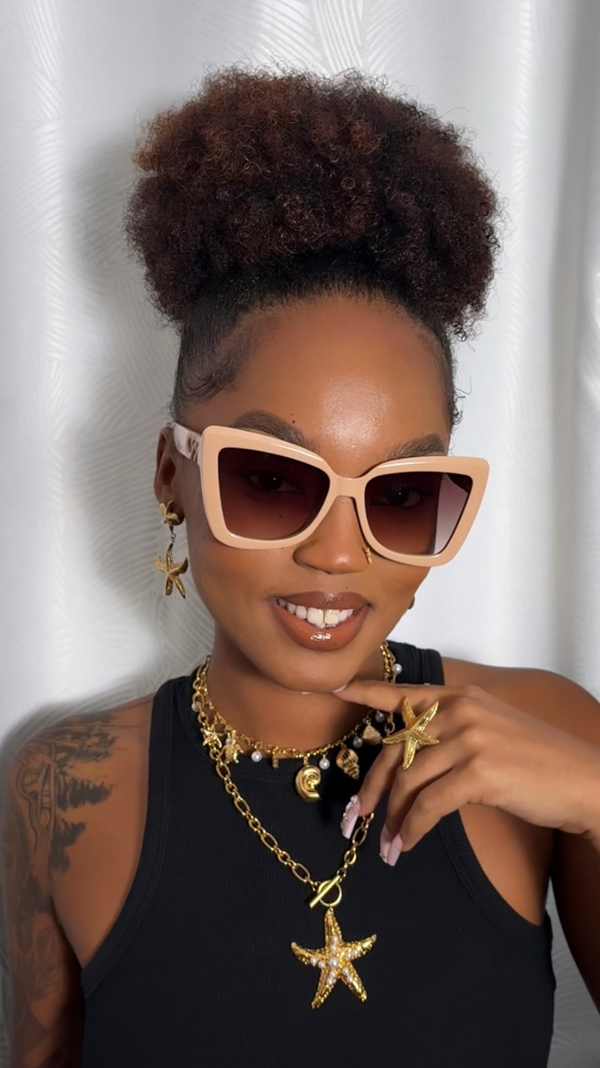 Lunette Sara Nude